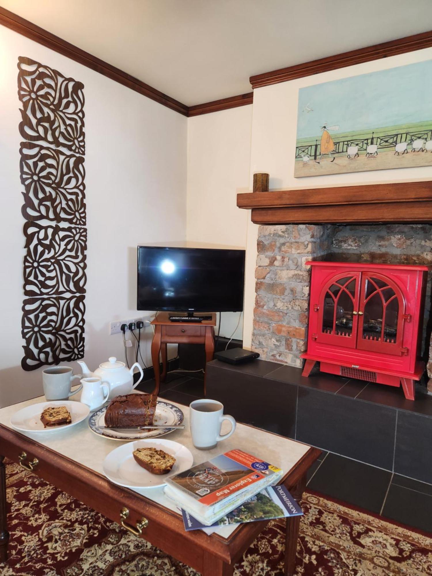 קרנארפון The Old School Caeathro, Snowdon, Eryri And Yr Wydffa Cottages חדר תמונה