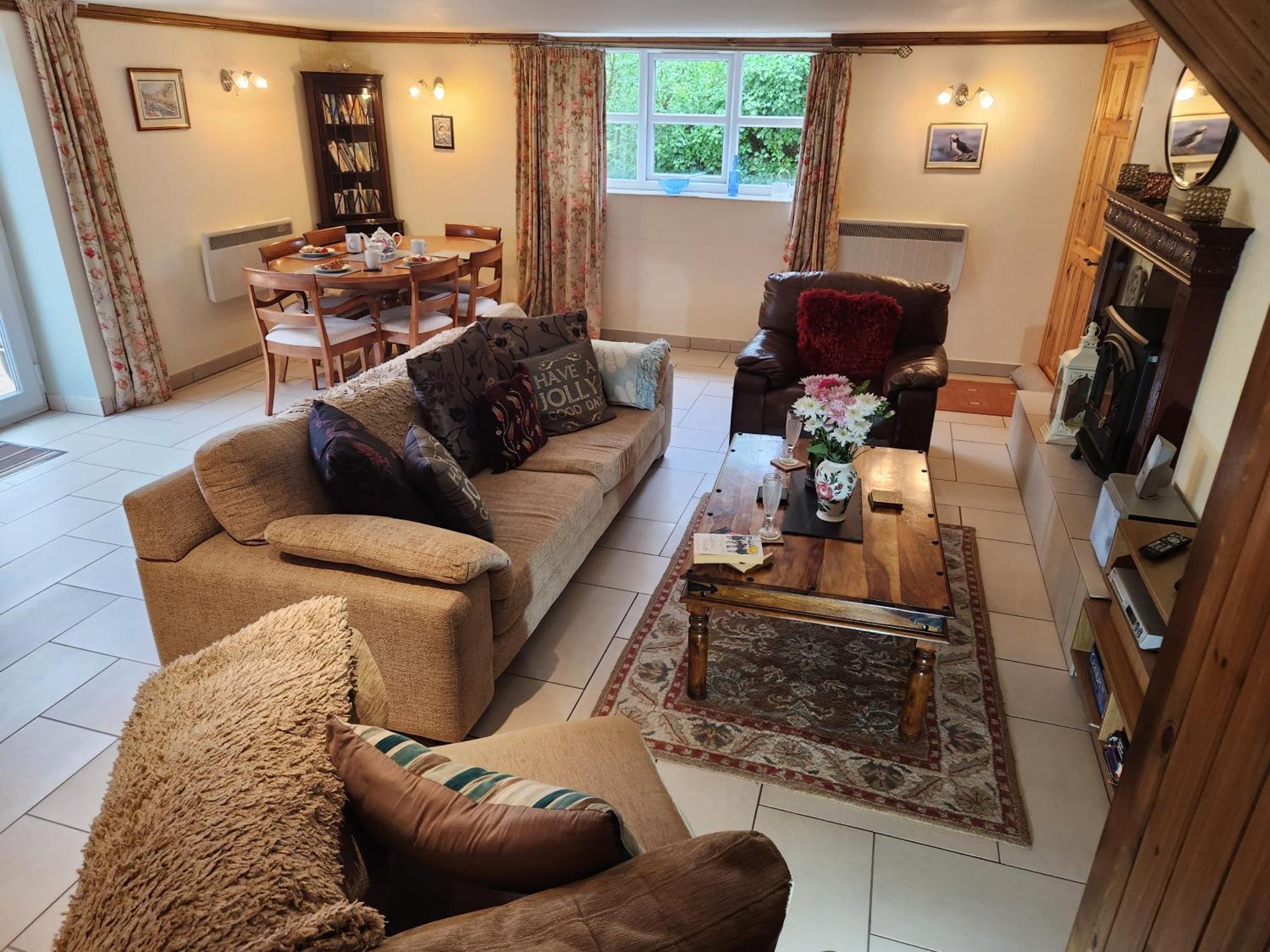 קרנארפון The Old School Caeathro, Snowdon, Eryri And Yr Wydffa Cottages מראה חיצוני תמונה